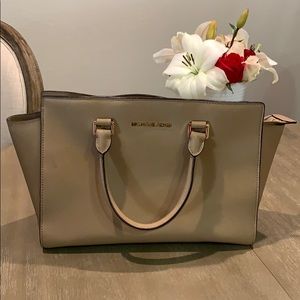 Michael Kors bag